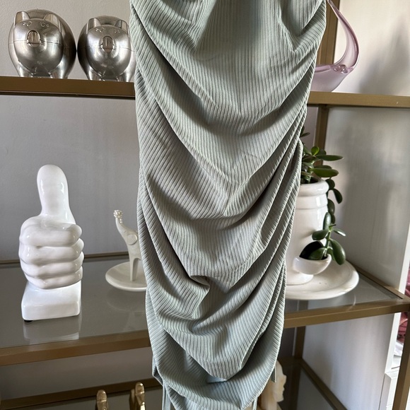 Kookai ruched drees - Picture 4 of 5